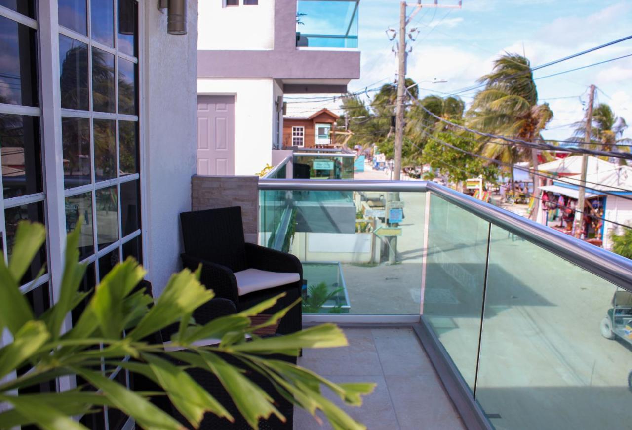 Barefoot Caye Caulker Hotel Exterior photo