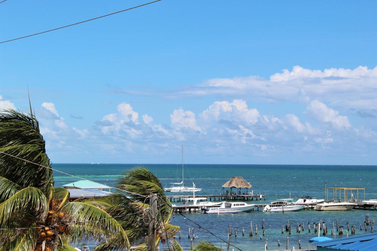 Barefoot Caye Caulker Hotel Exterior photo