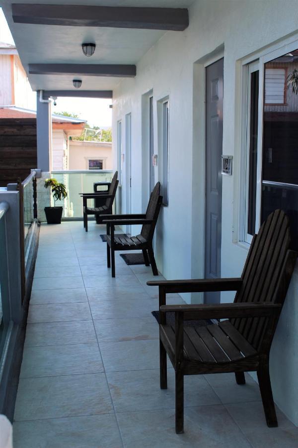 Barefoot Caye Caulker Hotel Exterior photo